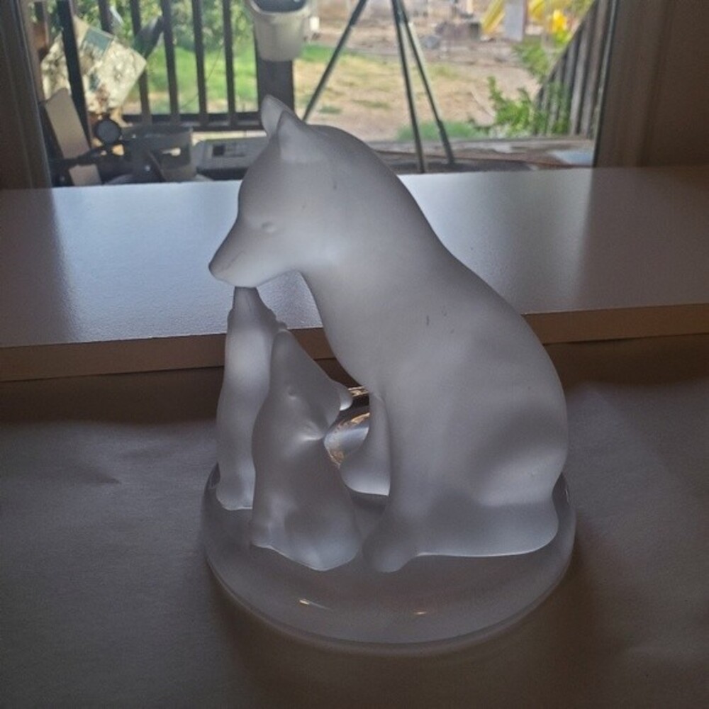 Partylite Frosted Glass Wolf Mother & Pups Votive Candle Holder - Picture 6 of 10